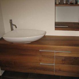 Meuble de salle de bains en noyer massif - P. Schmied - Lausanne